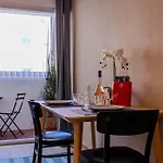 Joli Proche De La